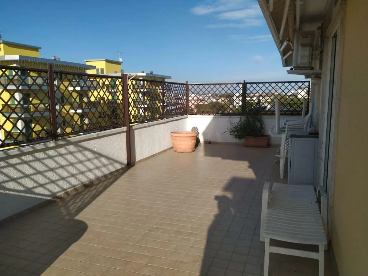 Apartment Attico Fronte Mare Hotel Lido di Jesolo
